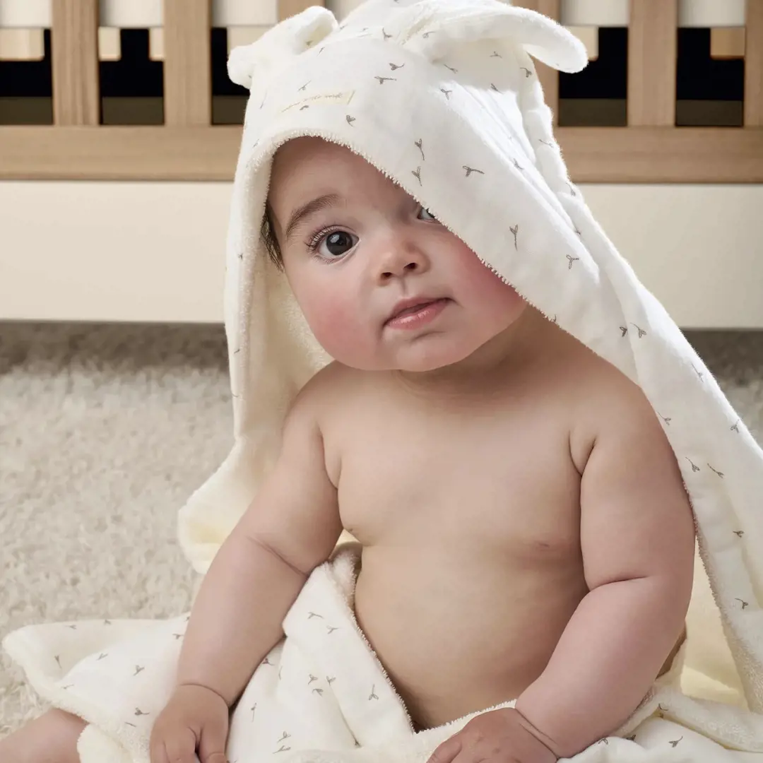 Welcome to the World Seedling Seed Hooded Towel - White